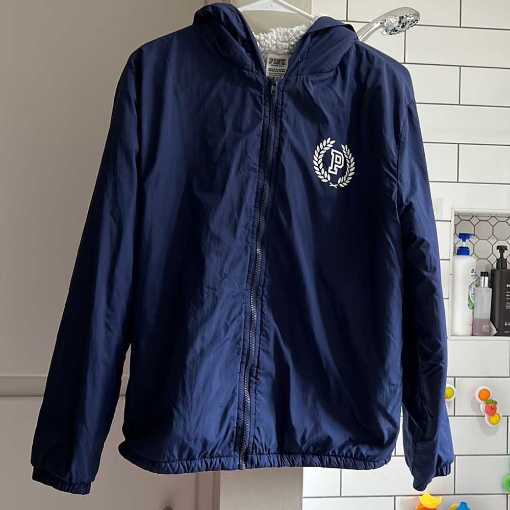 Womens VS PINK, size XS/S, Sherpa lined windbreaker, great condition.